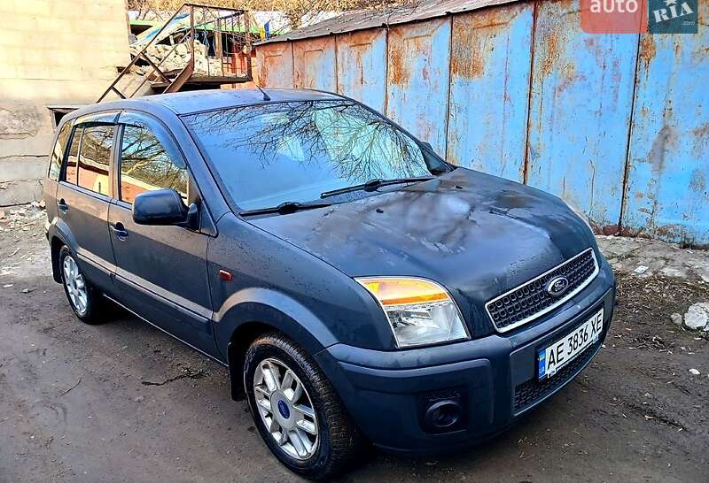 Хетчбек Ford Fusion 2010 в Дніпрі