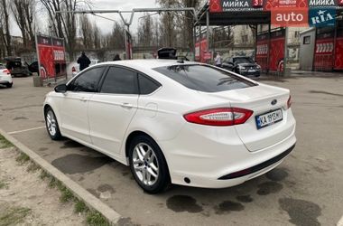 Седан Ford Fusion 2016 в Києві