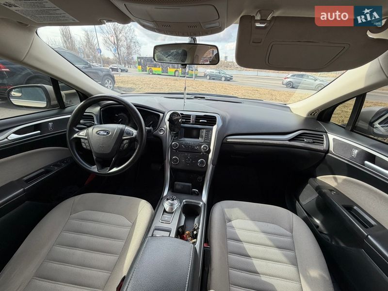 Седан Ford Fusion 2016 в Киеве фото 10 Седан Ford Fusion 2016 в Киеве