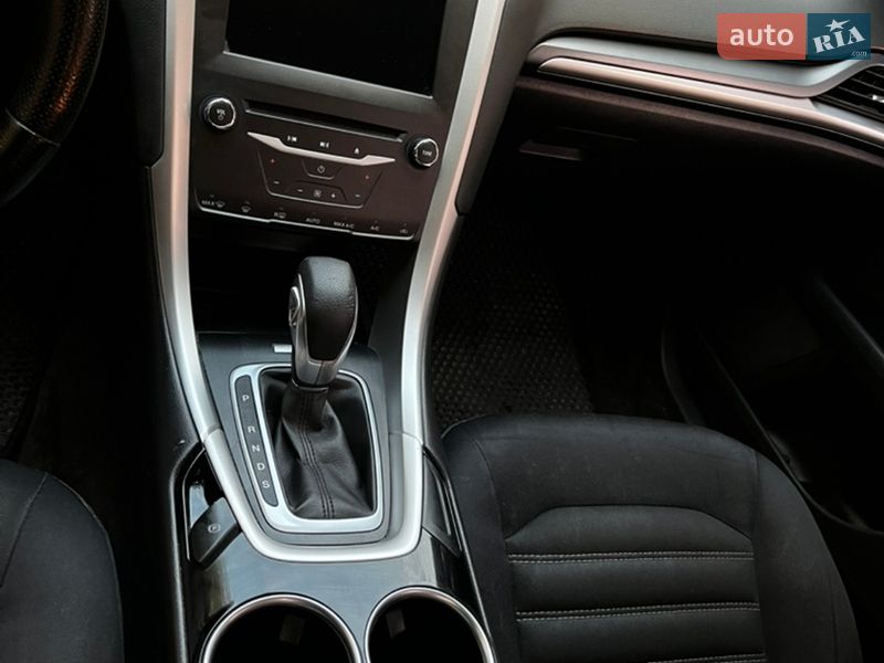 Седан Ford Fusion 2013 в Днепре