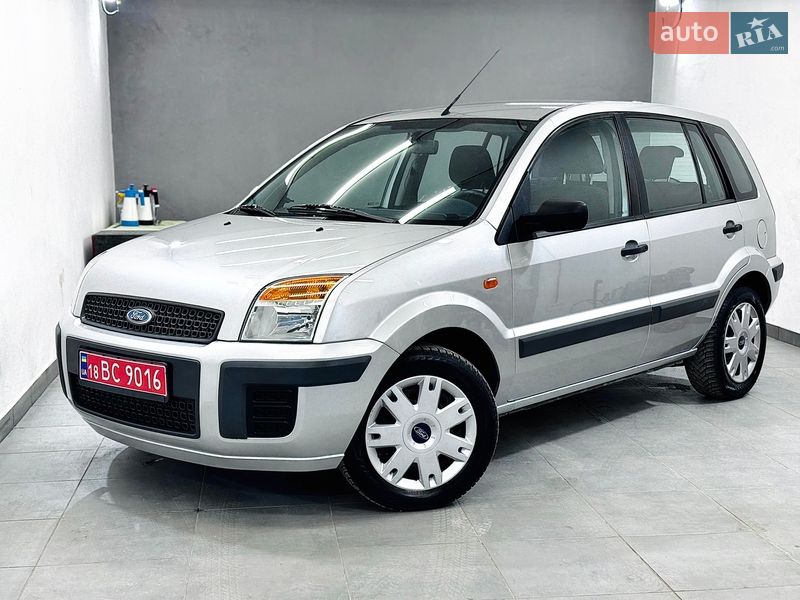 Хэтчбек Ford Fusion 2007 в Стрые