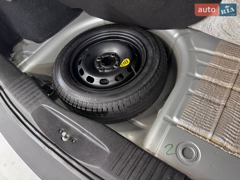 Хэтчбек Ford Fusion 2007 в Стрые