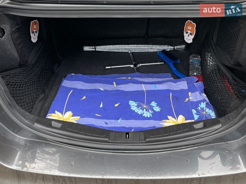 Седан Ford Fusion 2016 в Ічні