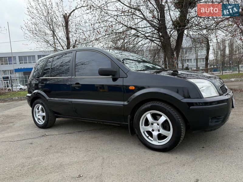 Хэтчбек Ford Fusion 2005 в Киеве фото 3 Хэтчбек Ford Fusion 2005 в Киеве