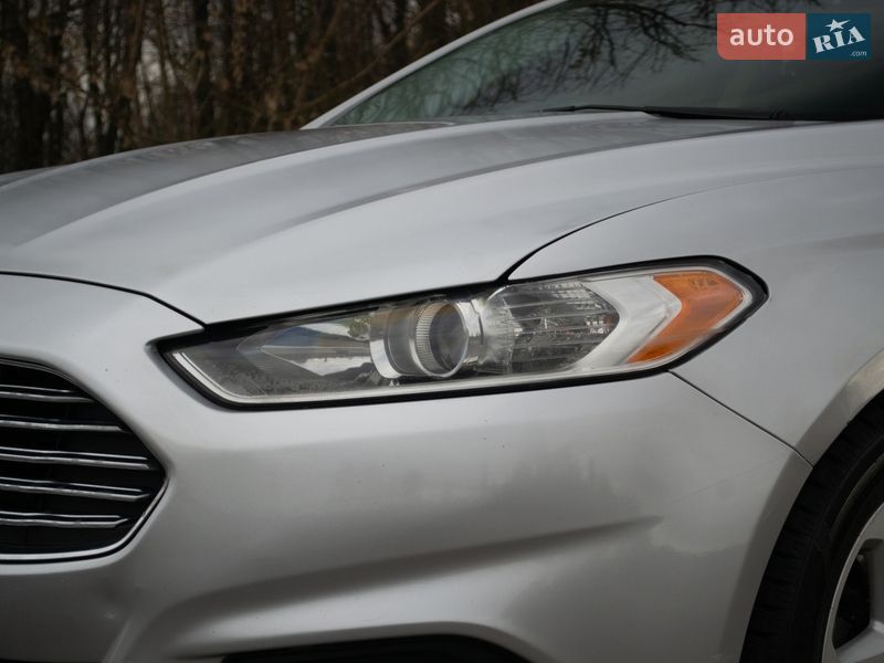 Седан Ford Fusion 2016 в Житомирі