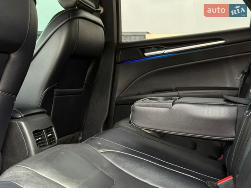 Седан Ford Fusion 2016 в Киеве фото 21 Седан Ford Fusion 2016 в Киеве