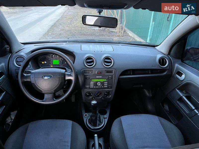 Хетчбек Ford Fusion 2008 в Києві