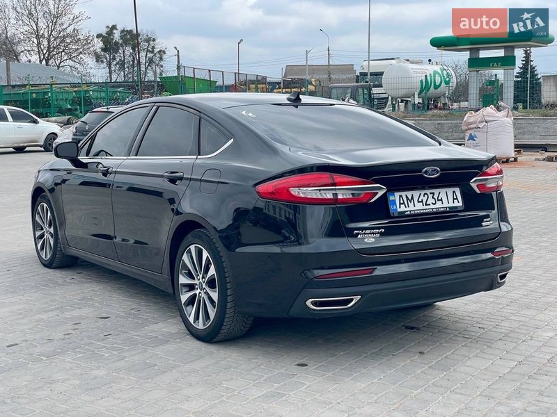 Седан Ford Fusion 2019 в Житомире