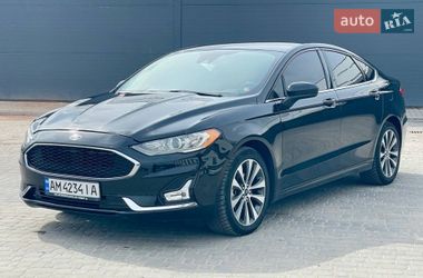 Седан Ford Fusion 2019 в Житомире