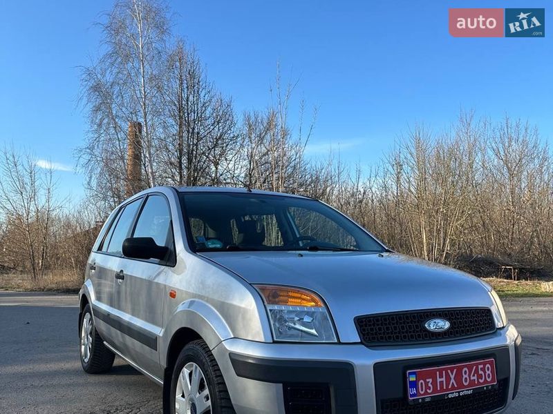 Хэтчбек Ford Fusion 2006 в Хороле фото 2 Хэтчбек Ford Fusion 2006 в Хороле