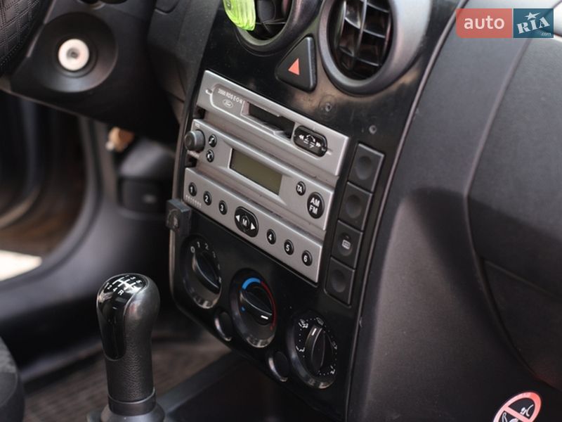 Хетчбек Ford Fusion 2003 в Києві