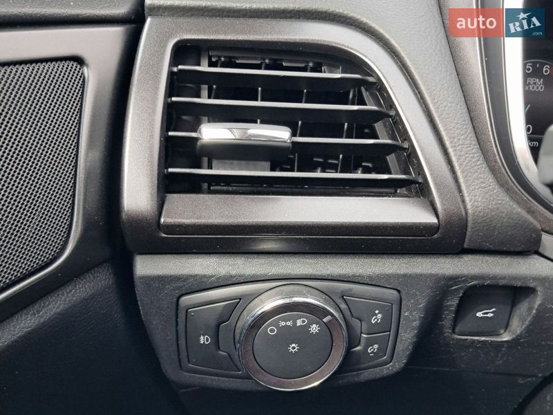 Седан Ford Fusion 2019 в Киеве фото 27 Седан Ford Fusion 2019 в Киеве