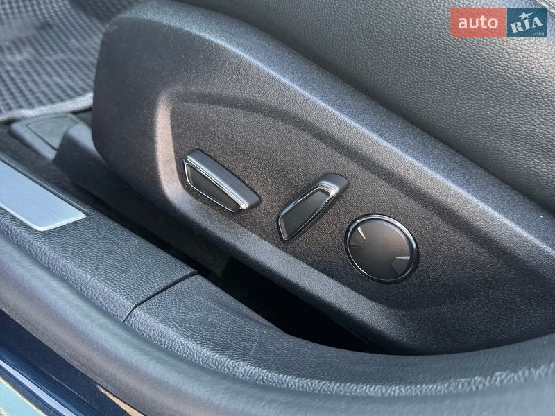 Седан Ford Fusion 2020 в Олександрії