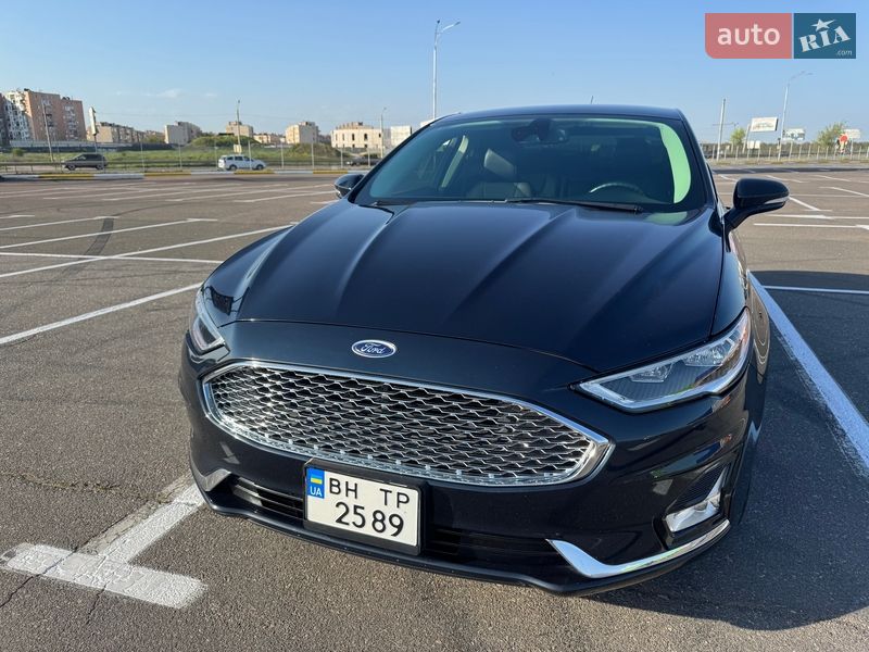 Седан Ford Fusion 2020 в Олександрії