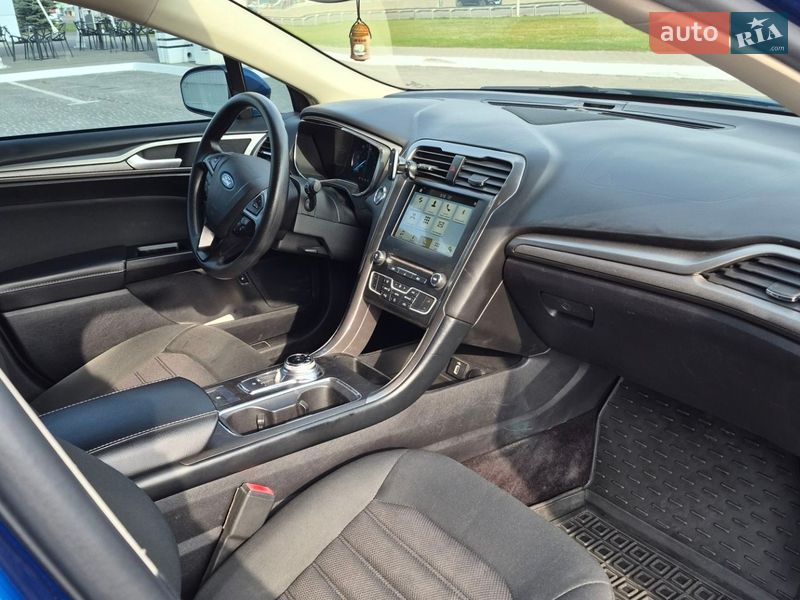 Седан Ford Fusion 2017 в Киеве фото 12 Седан Ford Fusion 2017 в Киеве