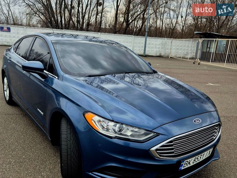Седан Ford Fusion 2018 в Киеве фото 2 Седан Ford Fusion 2018 в Киеве