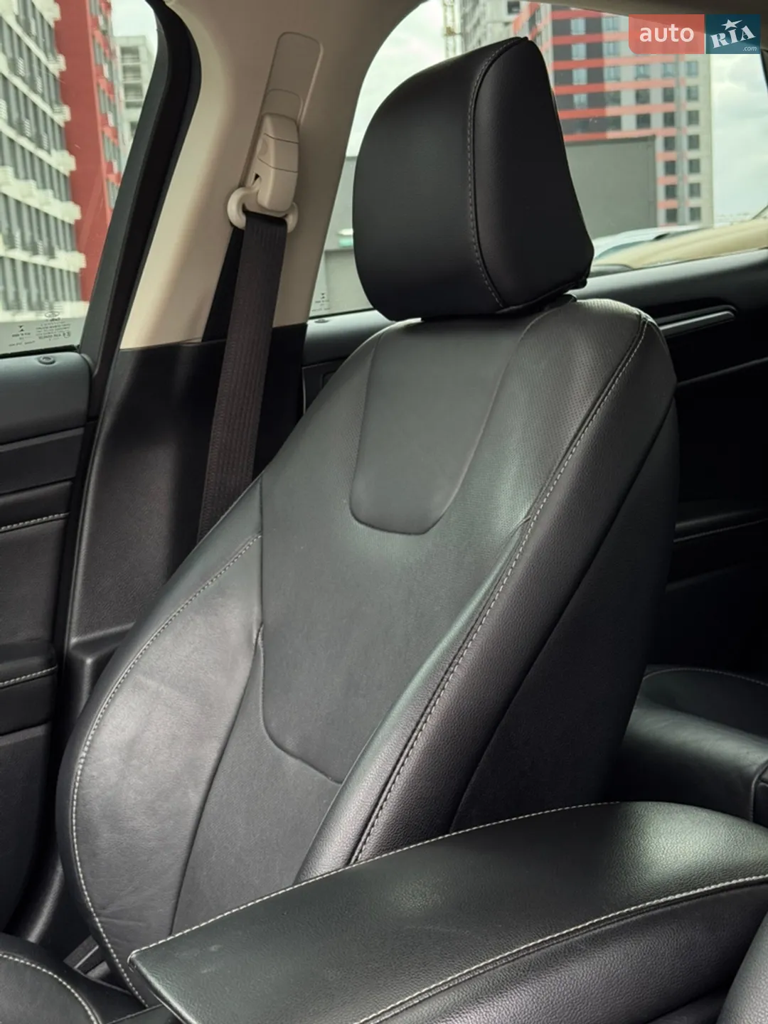 2020 Ford Fusion - мініатюра 28