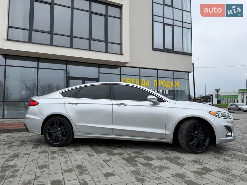 Седан Ford Fusion 2019 в Ивано-Франковске