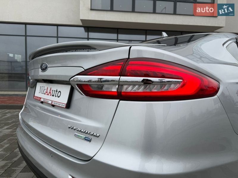 Седан Ford Fusion 2019 в Ивано-Франковске