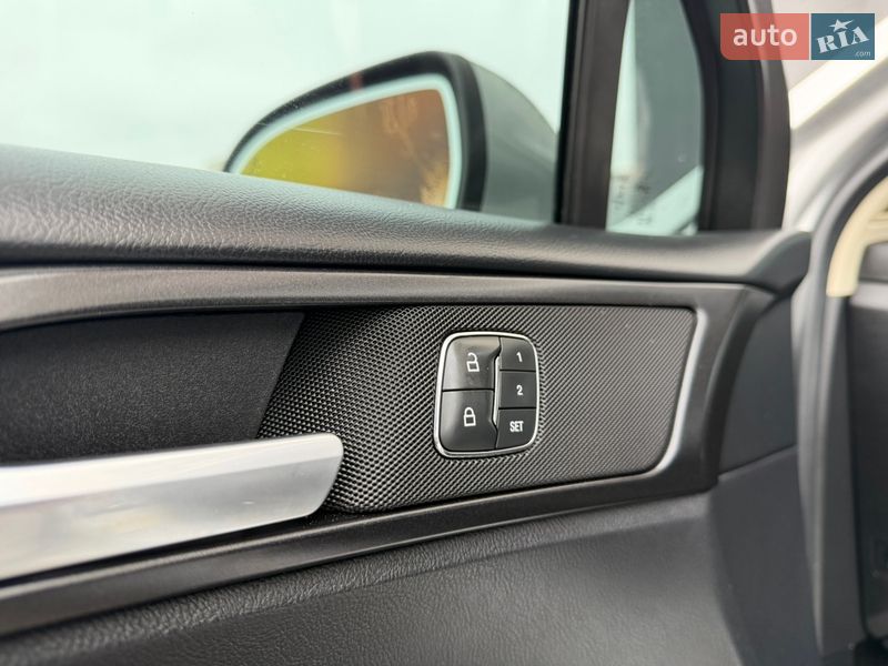 Седан Ford Fusion 2019 в Ивано-Франковске
