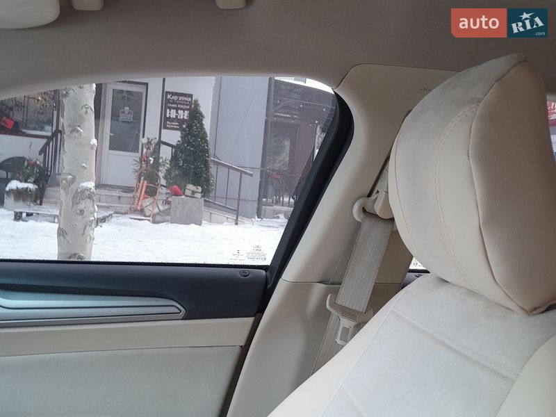 Седан Ford Fusion 2013 в Киеве