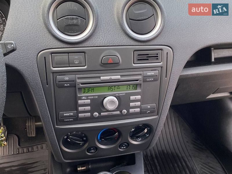 Хэтчбек Ford Fusion 2011 в Киеве