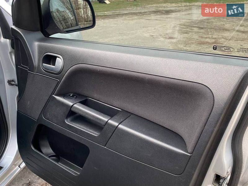 Хэтчбек Ford Fusion 2011 в Киеве