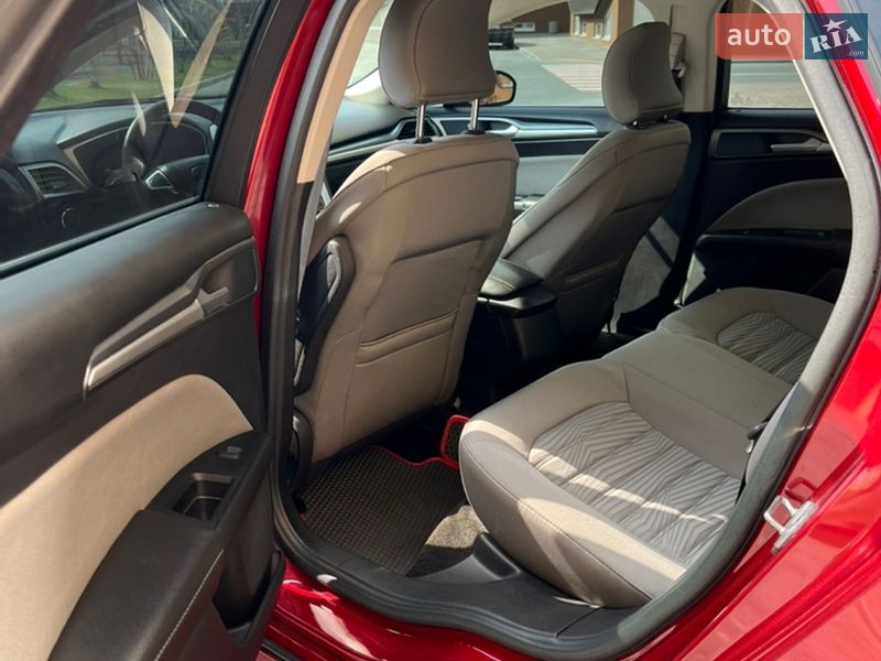 Седан Ford Fusion 2015 в Софиевской Борщаговке