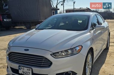 Седан Ford Fusion 2013 в Ужгороде