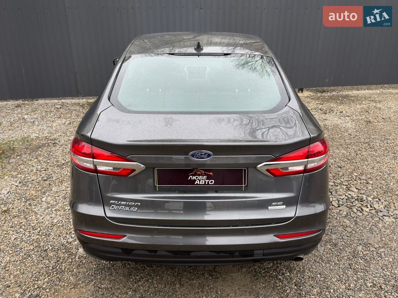 Седан Ford Fusion 2019 в Ивано-Франковске