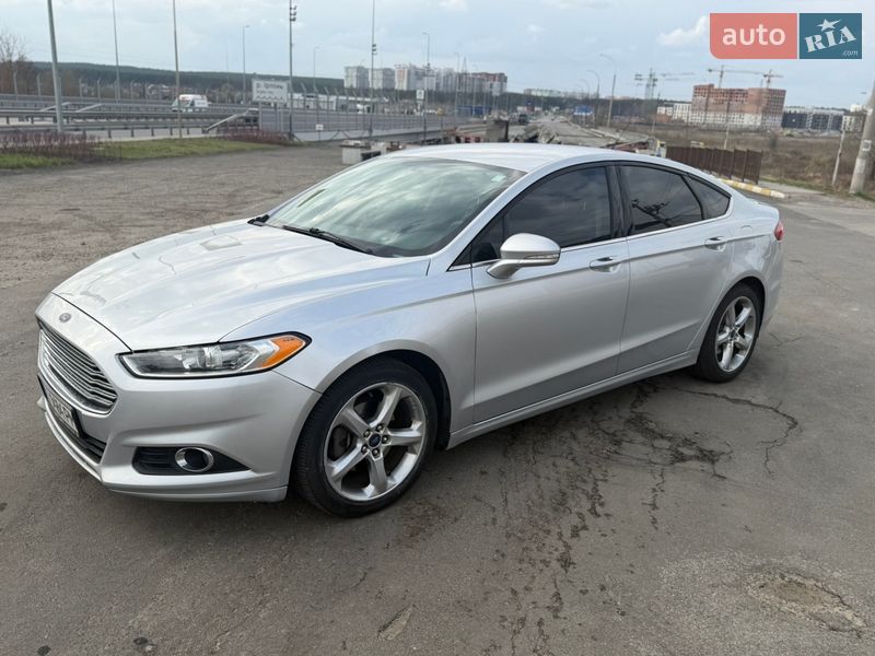 Седан Ford Fusion 2015 в Києві