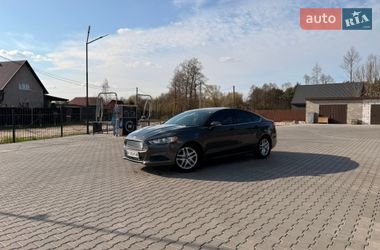 Седан Ford Fusion 2016 в Луцке