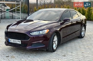 Седан Ford Fusion 2013 в Жовкве