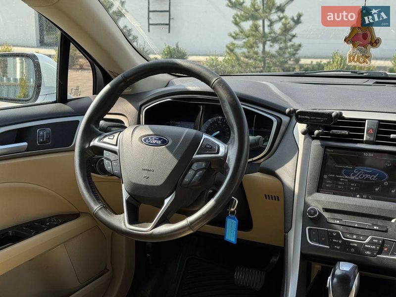 Седан Ford Fusion 2016 в Луцьку