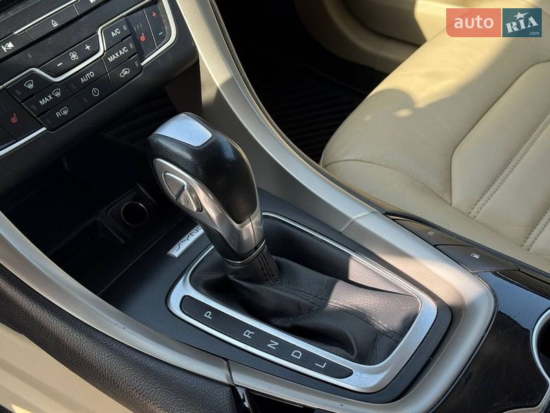 Седан Ford Fusion 2016 в Луцьку