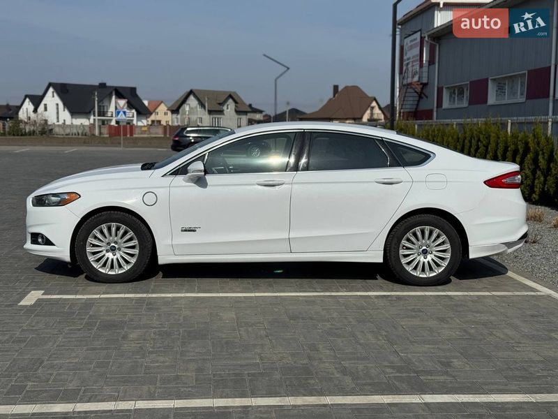 Седан Ford Fusion 2016 в Луцьку