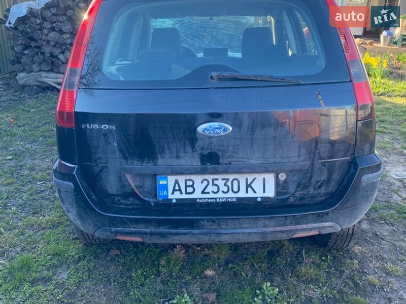 Хэтчбек Ford Fusion 2005 в Тараще