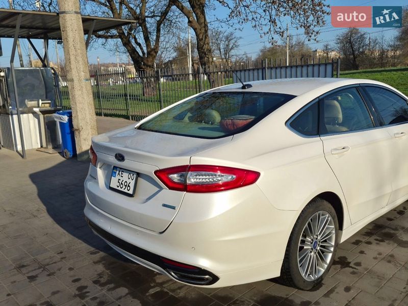 Седан Ford Fusion 2012 в Кривом Роге