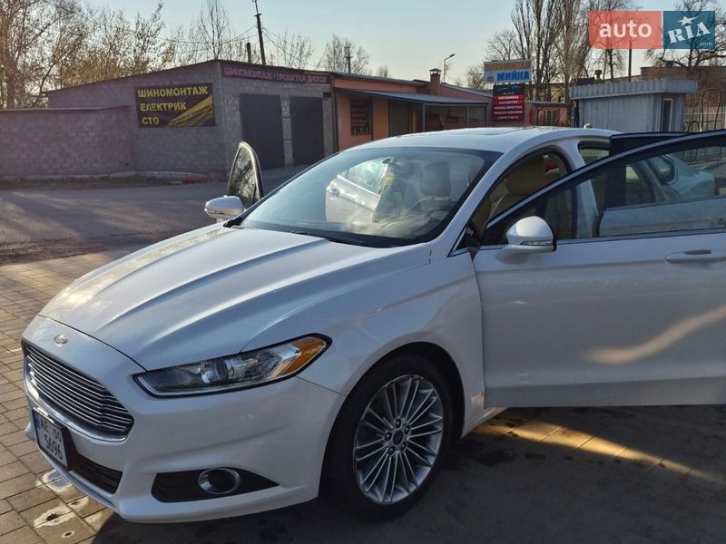 Седан Ford Fusion 2012 в Кривом Роге