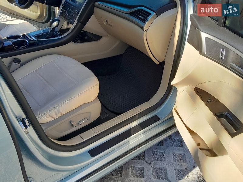 Седан Ford Fusion 2013 в Киеве