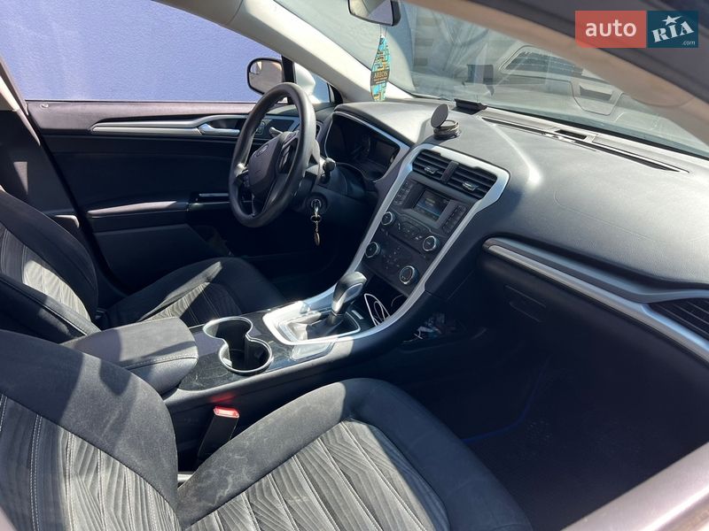 Седан Ford Fusion 2016 в Городку