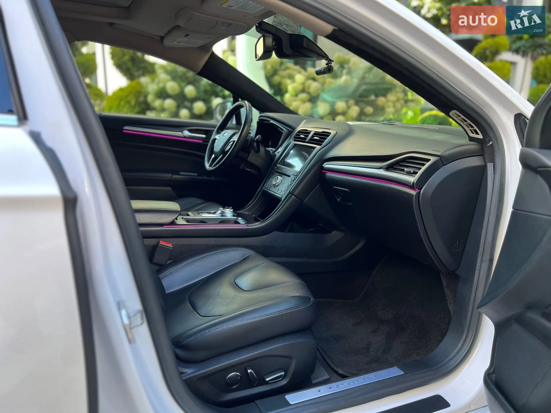 2016 Ford Fusion - мініатюра 25