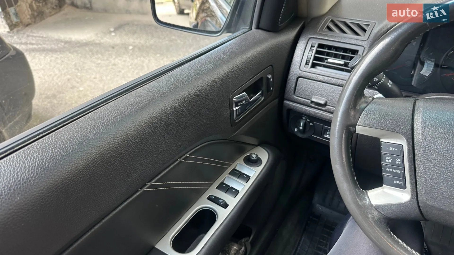 2010 Ford Fusion - мініатюра 3