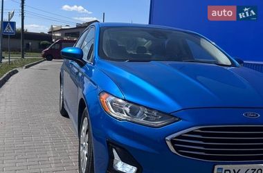 Седан Ford Fusion 2020 в Львове