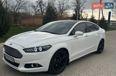 Седан Ford Fusion 2015 в Знаменке
