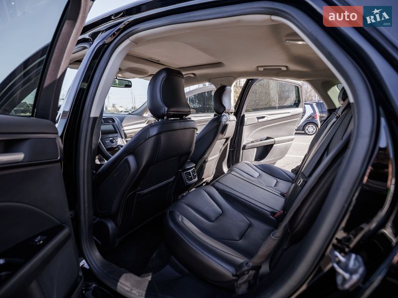 Седан Ford Fusion 2015 в Киеве