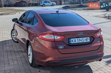 Седан Ford Fusion 2013 в Староконстантинове