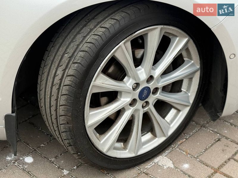Седан Ford Fusion 2016 в Києві
