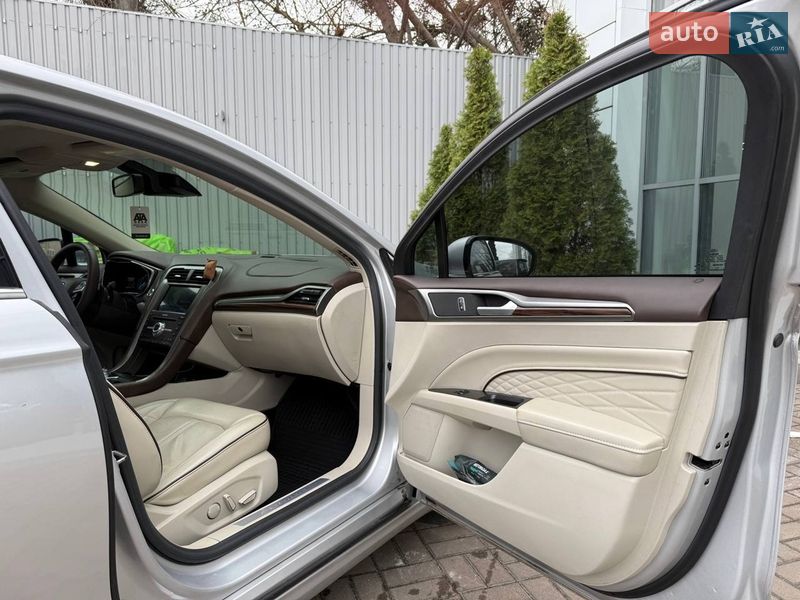 Седан Ford Fusion 2016 в Києві