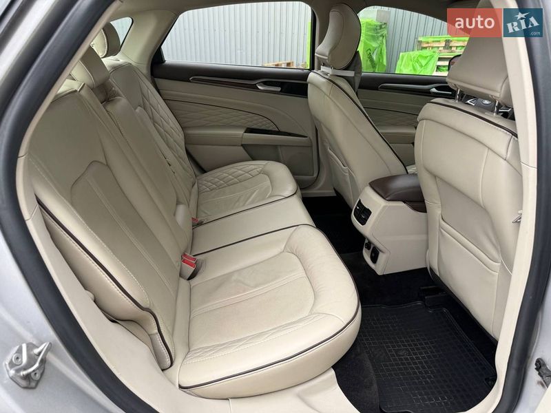 Седан Ford Fusion 2016 в Києві